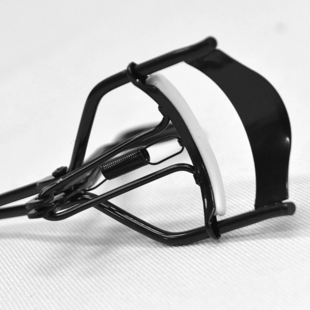 Beauty Buddy Eyelash Curler - Image 4