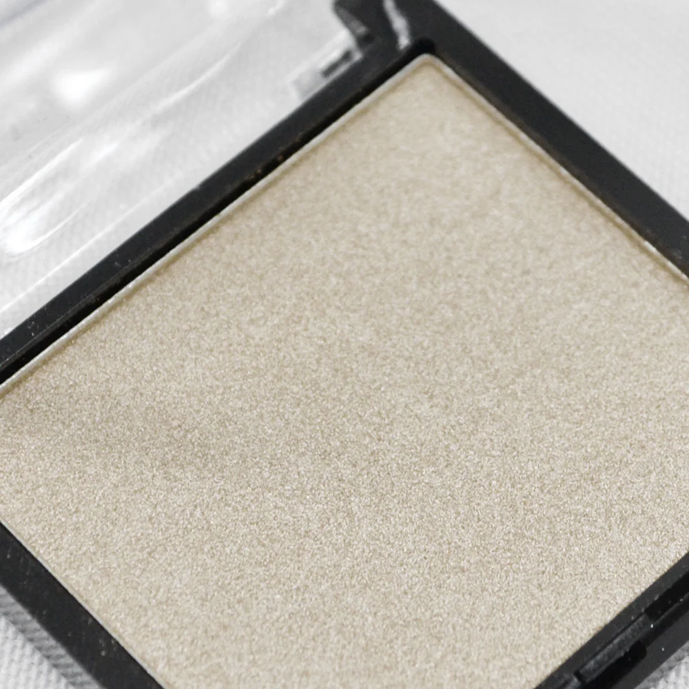 Beauty Buddy Highlighting Powder 02 Candlelight 2.5g - Image 3