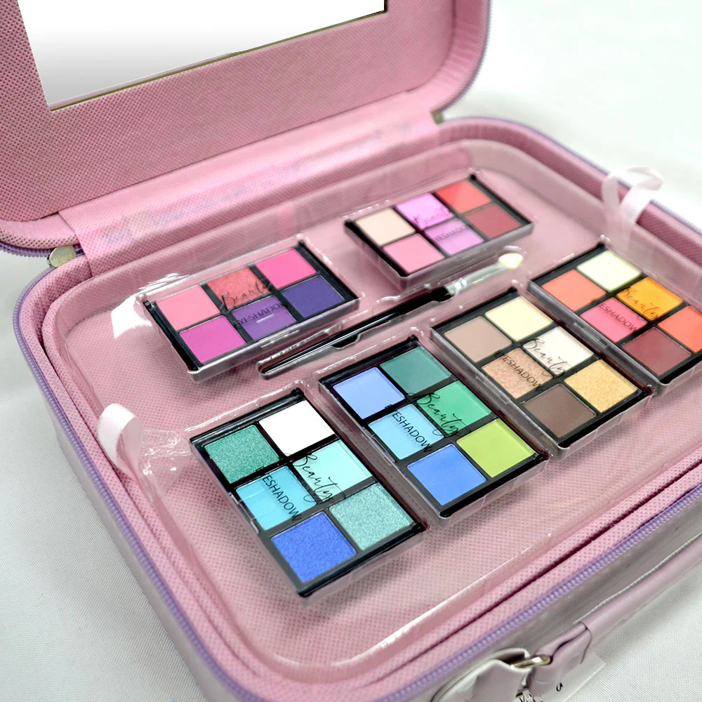 Beauty Buddy Luxury Makeup Kit - Image 6