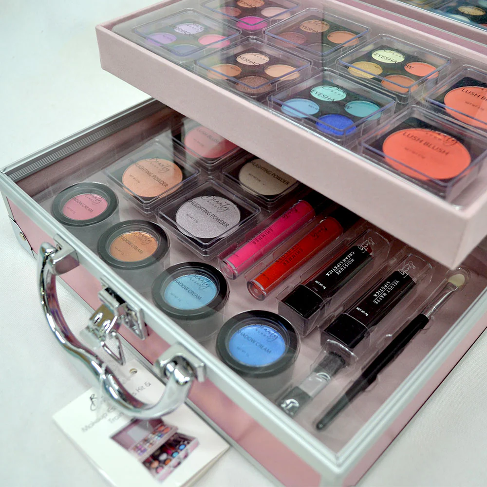 Beauty Buddy Makeup Essentials Kit & Train Case - Image 5