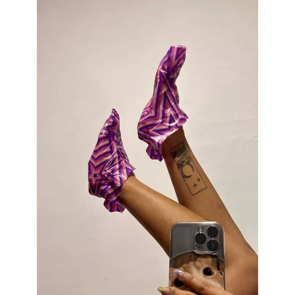 Holler & Glow Printed Foot Masks Pedi Superstar 40ml - Image 3