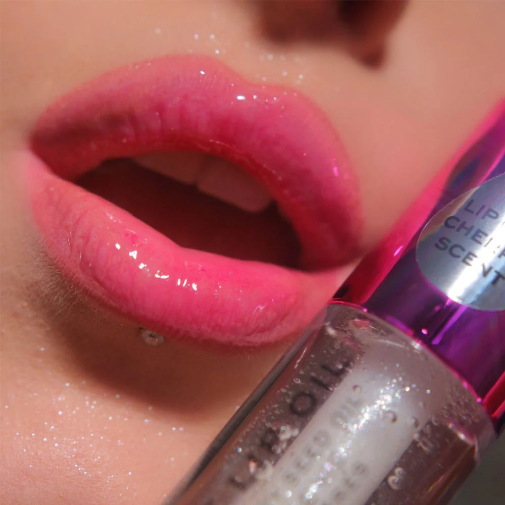 Revolution Glaze Lip Oil Lust Clear 4.6ml - Image 4