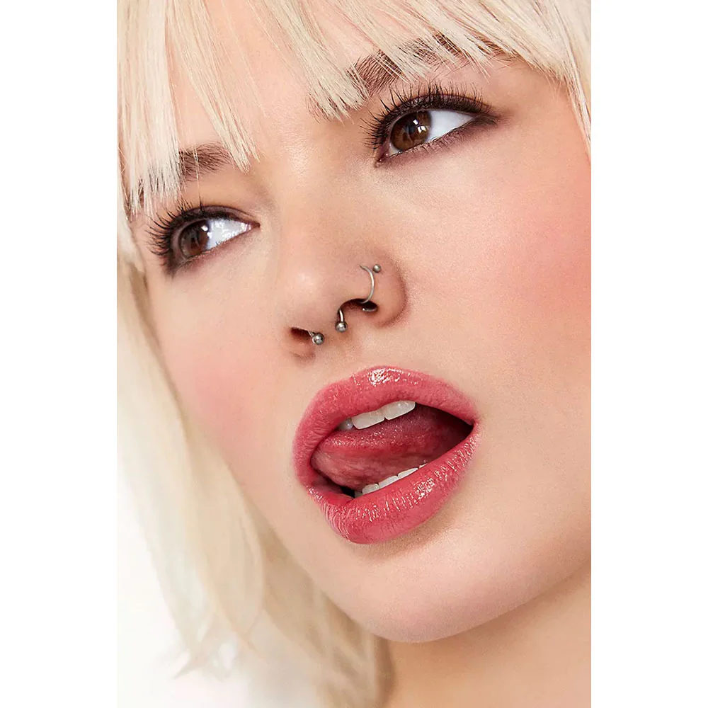 Revolution Pout Balm Glossy Shine Lip Balm Rose Shine - Image 2